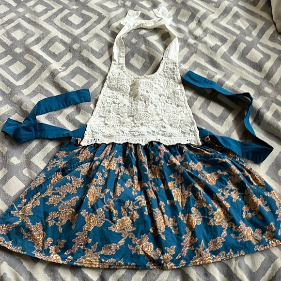 3/10 Sur La Table Child’s Apron OS Beautiful! - Picture 1 of 3